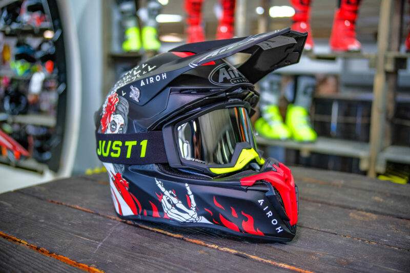 AIROH TWIST 2.0 HELL MATT XL